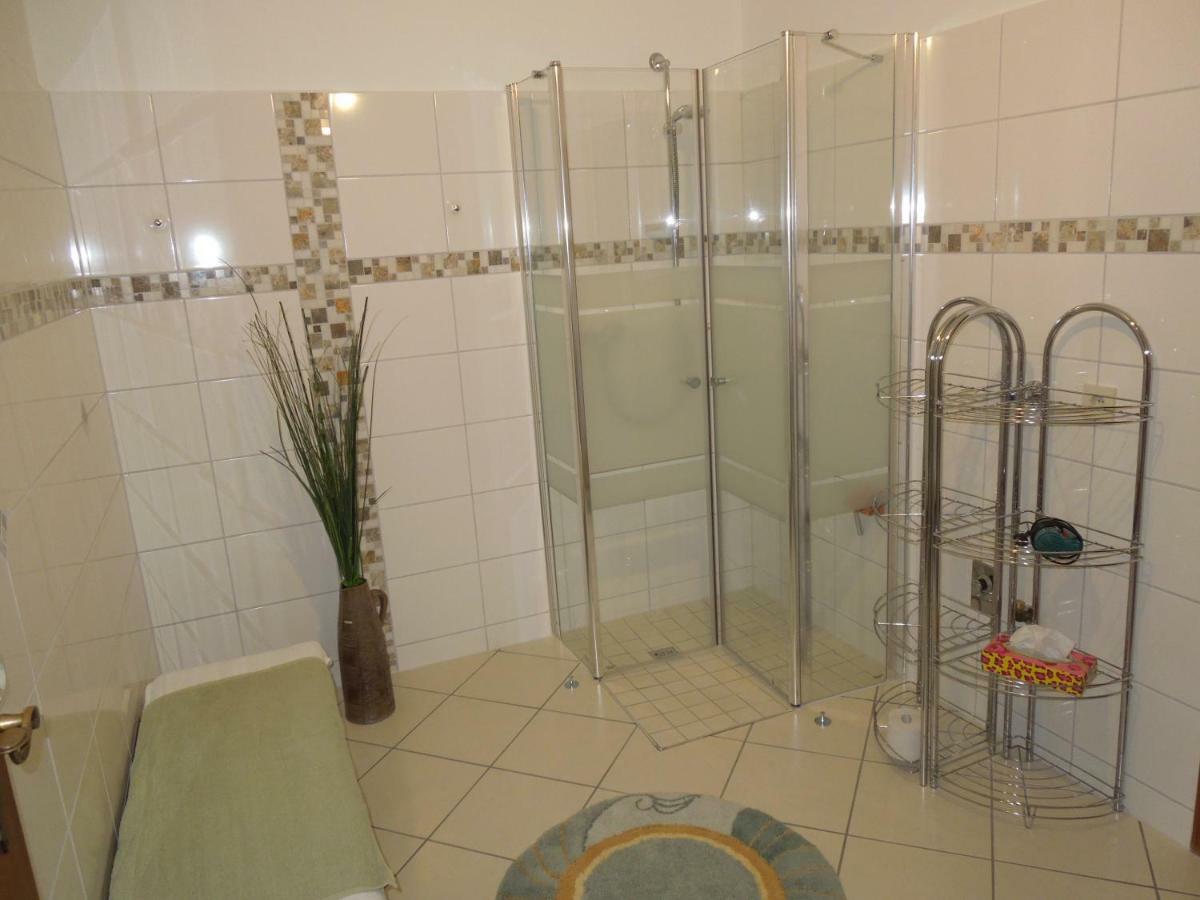 Haus Traumblick Apartment Bad Neuenahr-Ahrweiler Luaran gambar